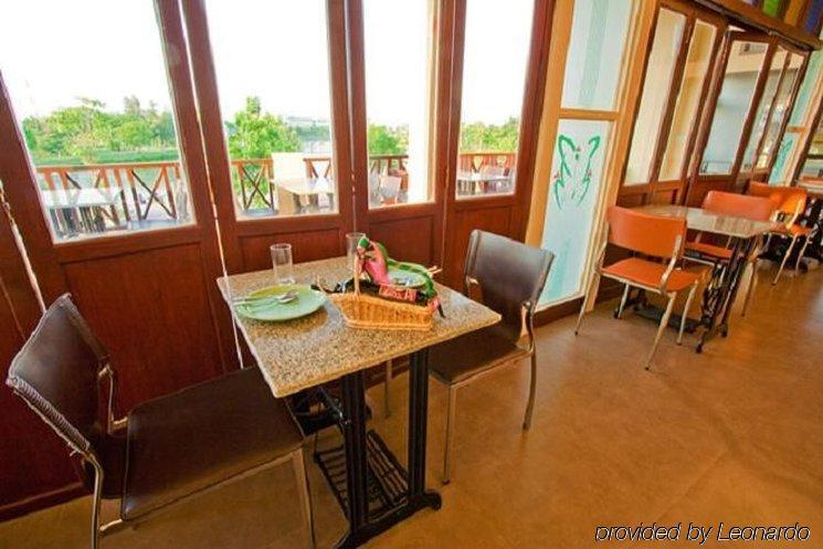 Suphan Lake Hometel Bangkok Ristorante foto